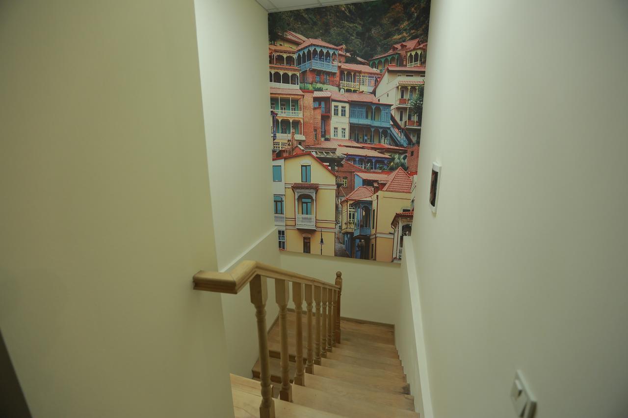 Midtown Hotel & Hostel Tbilissi Extérieur photo