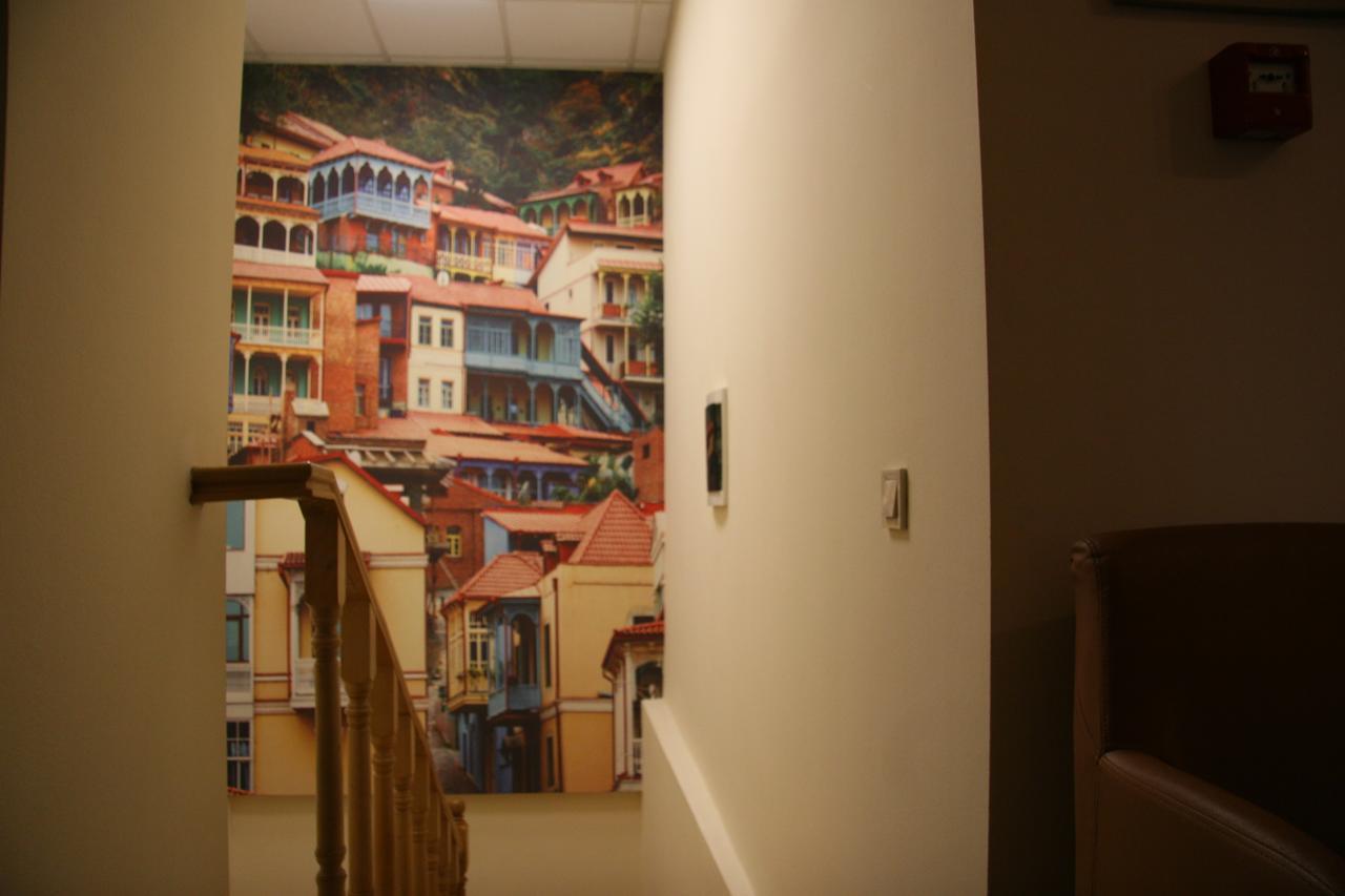 Midtown Hotel & Hostel Tbilissi Extérieur photo
