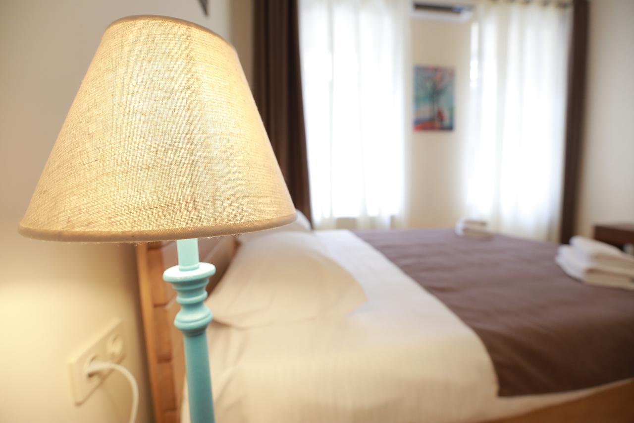 Midtown Hotel & Hostel Tbilissi Extérieur photo