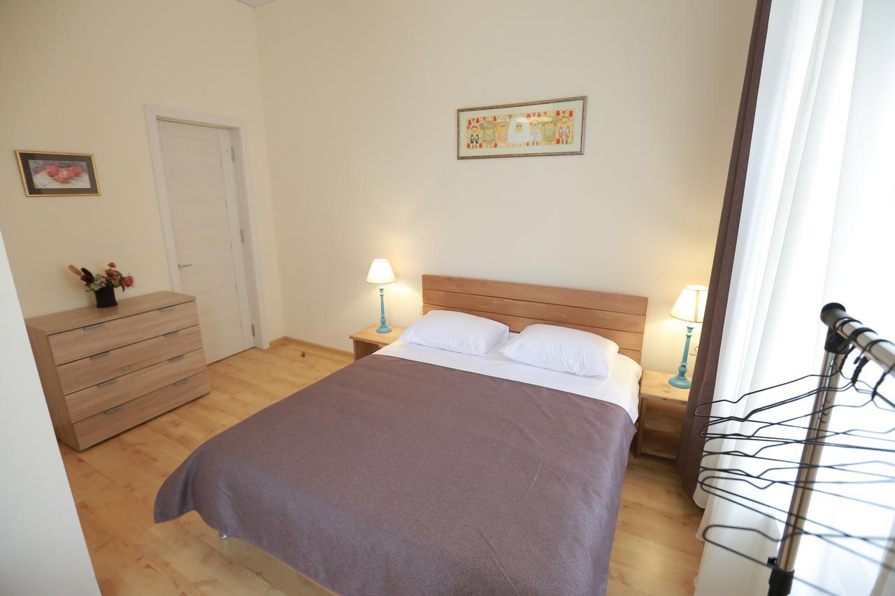Midtown Hotel & Hostel Tbilissi Extérieur photo